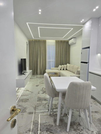 instituti-kamez-jepet-me-qera-11-big-2