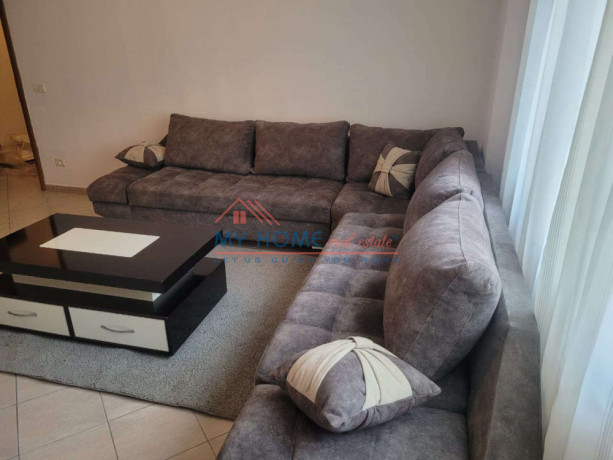 apartament-11-me-qera-tek-stacioni-i-trenit-big-1