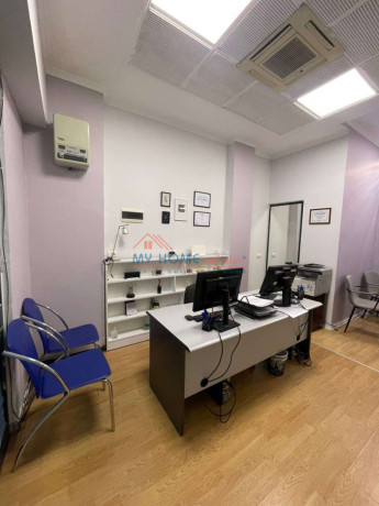 zyre-me-qera-te-ish-ekspozita-ne-tirane-big-2