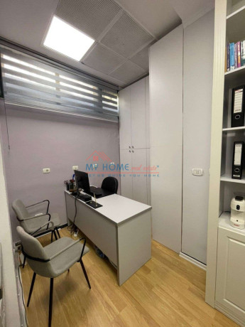 zyre-me-qera-te-ish-ekspozita-ne-tirane-big-0