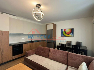 Apartament 2+1 me qera ne Rruga 5 Maji Tirane