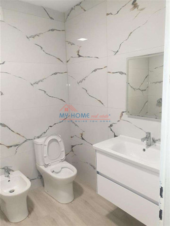 zyre-me-qera-rruga-brigata-e-8-tirane-big-3