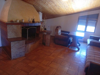 Xhamlliku jepet me qera vile