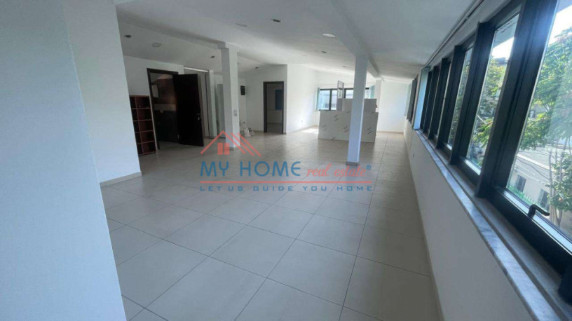 zyre-me-qera-tek-brryli-tirane-big-0