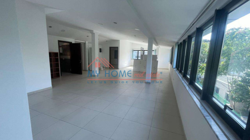 zyre-me-qera-tek-brryli-tirane-big-1