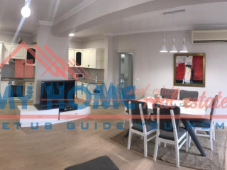 Apartament 3+1 me Qera Rruga Sulejman Pasha prane Piazes ne Tirane