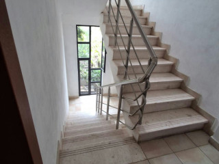 Tek Spitali jepet me qera 2+1