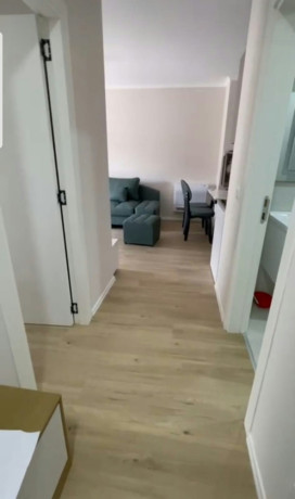 xhamlliku-jepet-me-qera-11-big-3