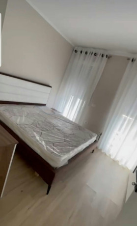 xhamlliku-jepet-me-qera-11-big-1