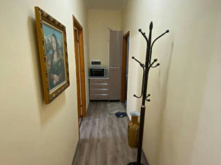 Laprake jepet me qera 2+1