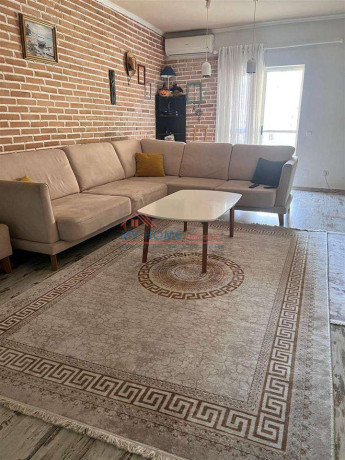 apartament-21-me-qira-tek-komuna-e-parisit-big-1