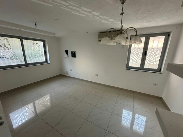 qender-jepet-me-qera-zyre-big-0