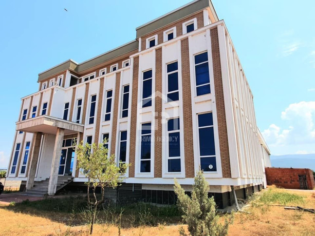 jepet-me-qera-objekt-biznesi-3-kt-bodrum-autostrade-tirane-lezhe-big-2