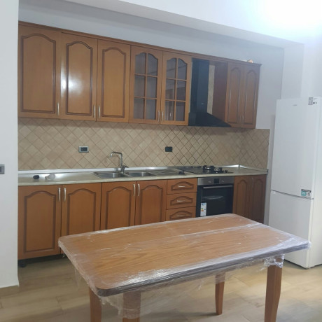 vile-me-qera-tek-rrbardhyl-big-0