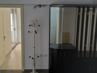 Selvia jepet me qera 3+1