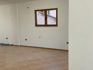 Xhamlliku jepet me qera 3+1