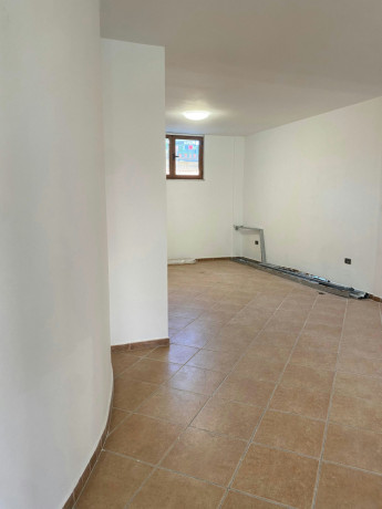 xhamlliku-jepet-me-qera-31-big-3