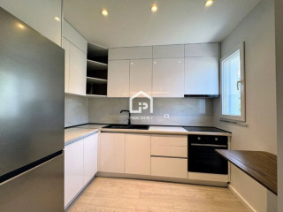 SHITET: APARTAMENT 1+1/PERBALLE SPITALIT AMERIKAN 3