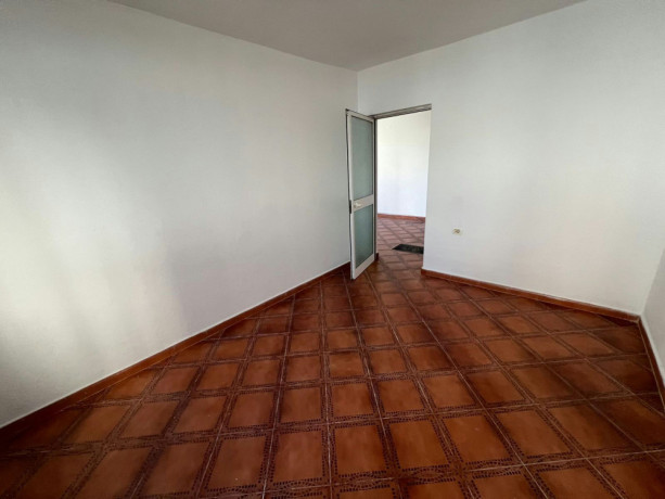 tek-spitali-jepet-me-qera-21-big-4