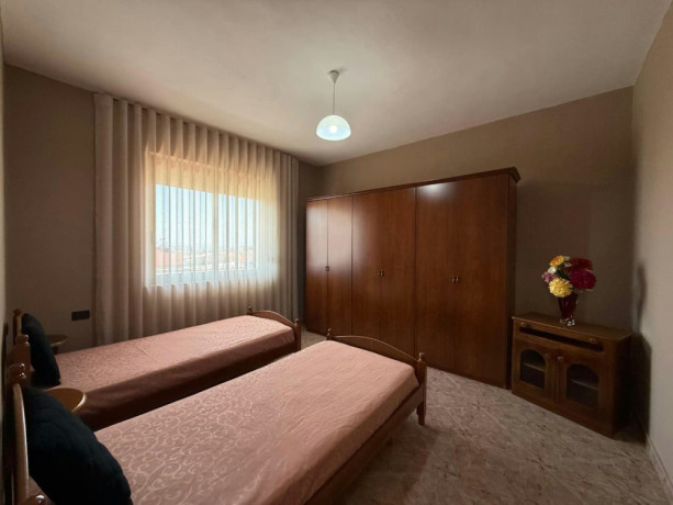 xhamlliku-jepet-me-qera-21-big-2