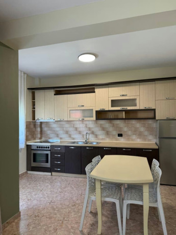 xhamlliku-jepet-me-qera-21-big-4