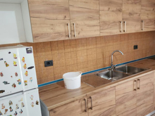 Poligrafiku jepet me qera 2+1