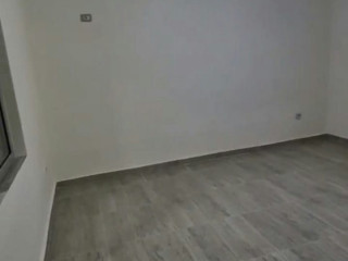 Ali Demi jepet me qera 1+1