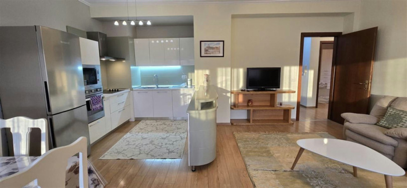 pazari-i-ri-jepet-me-qera-21-big-2