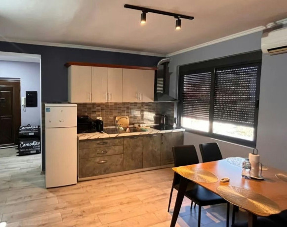 shtepi-me-qera-pallat-egzistues-21-laprake-spitali-ushtarak-dogana-big-1