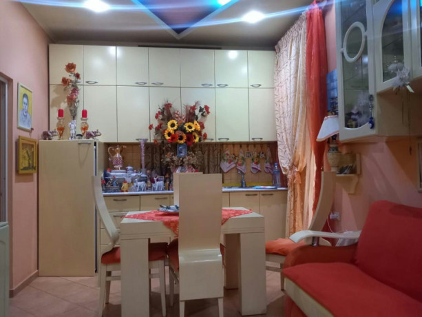 shtepi-me-qera-pallat-egzistues-11-blloku-big-2