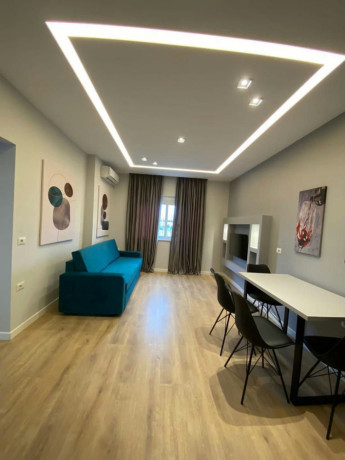 shtepi-me-qera-pallat-i-ri-21-blloku-ambasadave-inxh-ndertimit-big-0