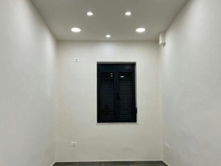 Zyre me qera, Pallat Egzistues Rr. Durresit / Prokuroria