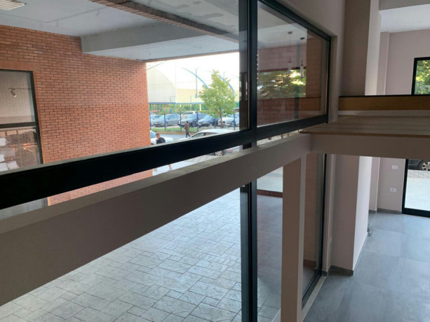 ambjent-komercial-me-qera-pallat-i-ri-yzberisht-misto-mame-big-1