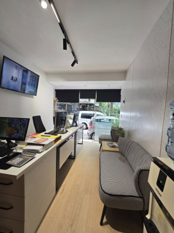 shitet-ambjent-biznesi-dyqan-prane-gjykates-se-pare-te-rrethit-big-2