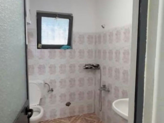 Shtepi me qera, Shtepi Private 1+1 Rr. Bardhyl / Siri Kodra / Riza Cerova