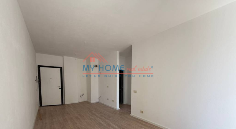 zyre-me-qera-tek-rruga-mine-peza-tirane-big-1