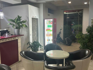 Ambjent Komercial me qera, Pallat Egzistues Don Bosko / Jordan Misja