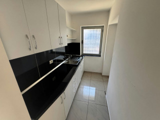 Ambjent Komercial me qera, Vile Vile: 3 Kateshe Rr. Durresit / Prokuroria