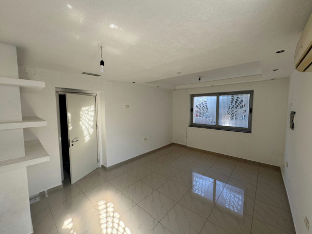 ambjent-komercial-me-qera-vile-vile-3-kateshe-rr-durresit-prokuroria-big-2