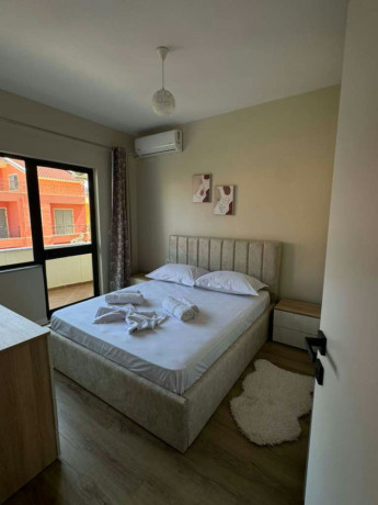 shtepi-me-qera-pallat-i-ri-21-don-bosko-jordan-misja-big-2