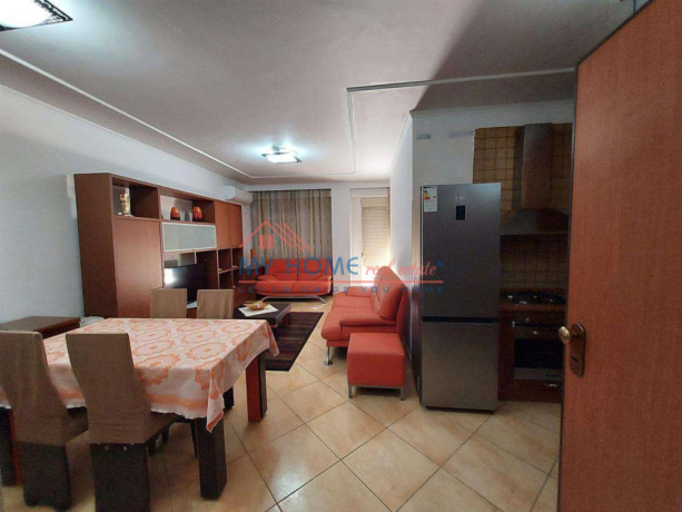 apartament-11-me-qira-tek-rruga-e-kavajes-ne-tirane-big-3