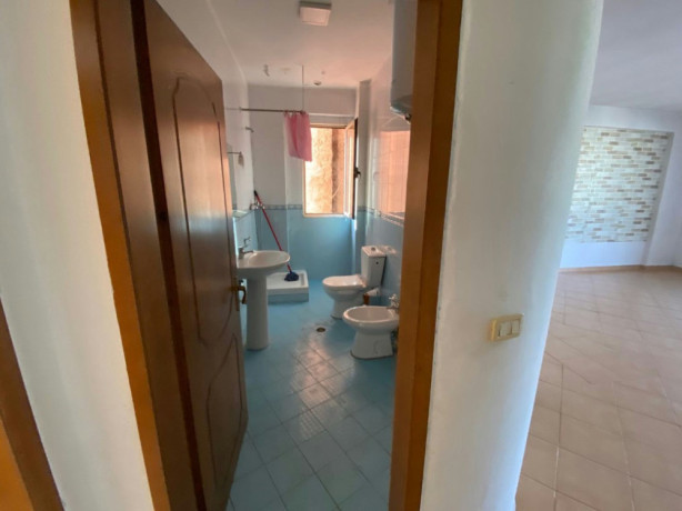 zyre-me-qera-myslym-shyri-ne-tirane-big-3