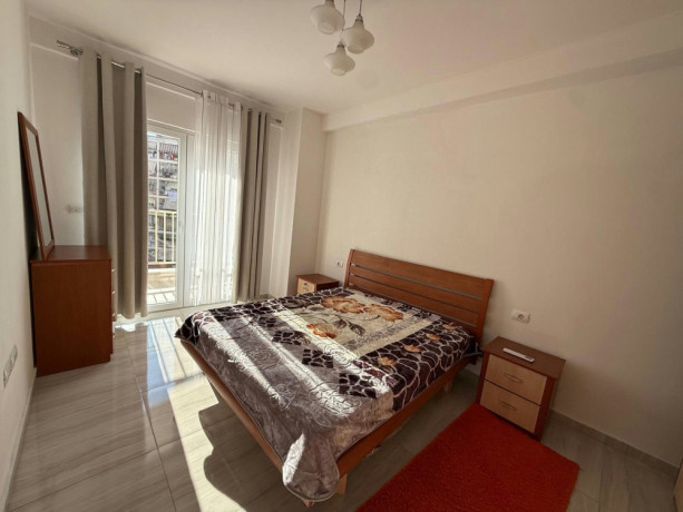 shtepi-me-qera-pallat-i-ri-11-stacioni-trenit-zogu-i-zi-big-1