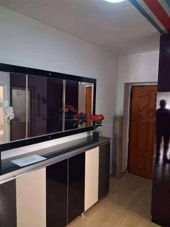 apartament-11-me-qera-ne-bllok-ne-tirane-big-0