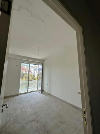 shtepi-per-shitje-pallat-i-ri-21-liqeni-thate-kopshti-botanik-big-1