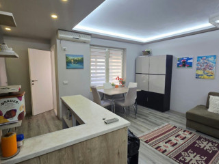 Shtepi me qera, Pallat i Ri 2+1 Rr. e Elbasanit / Shkolla Baletit