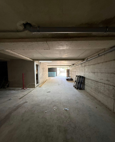 magazine-me-qera-vile-vile-3-kateshe-kombinat-vaqarr-ndroq-big-2