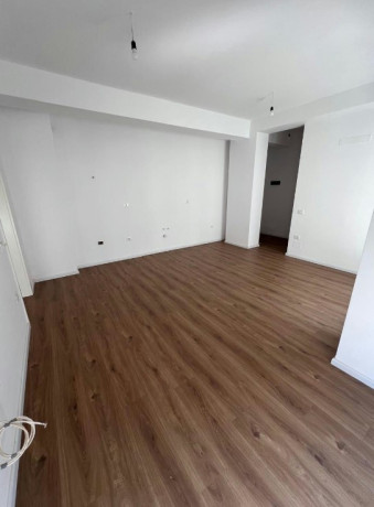 shtepi-per-shitje-per-banim-ne-pallat-i-ri-11-zona-ali-demi-tregu-elektrik-big-4