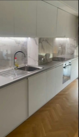 apartament-me-qera-per-banim-ne-pallat-i-ri-21-zona-ali-demi-tregu-elektrik-big-1