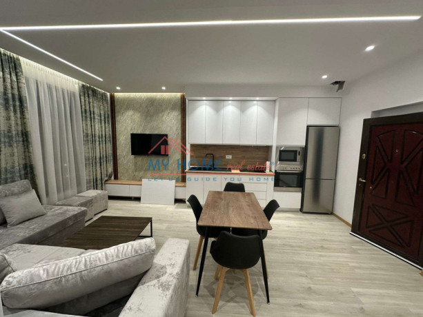 apartament-11-me-qera-tek-zogu-i-zi-big-1